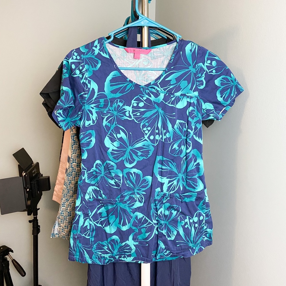 beyondscrubs Butterfly Scrub Top